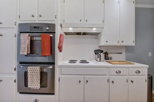 5221 Wosley Dr, Fort Worth TX  76133-2217 exterior