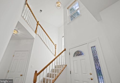14523 Kestral Ct, Woodbridge, VA 22193-3087