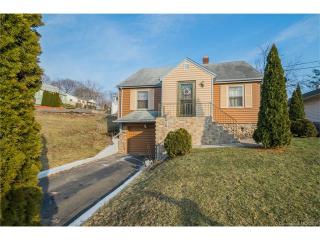 426 Curtis St, Meriden, CT 06450-6605