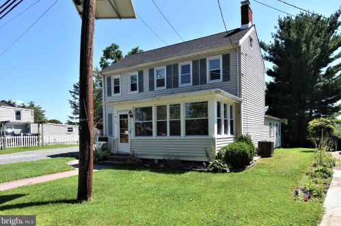 59 Martins Ln, Trenton, NJ 08620-2701