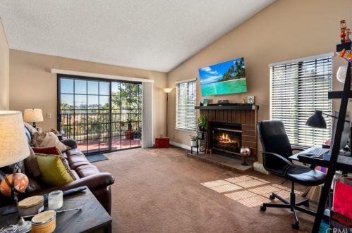 6081 Ladera Ln, Anaheim CA  92807-4847 exterior