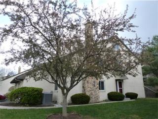 10 Thoreau Dr, Plainsboro, NJ 08536-3017