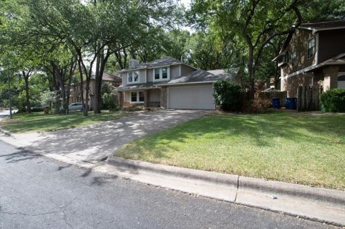 12325 Cahone Trl, Austin TX  78729-7630 exterior
