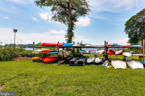 1 Rdg Rd, Severna Park MD 21146-4538 exterior