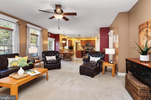 276 Pne Crk Dr, Carlisle PA  17013-9611 exterior