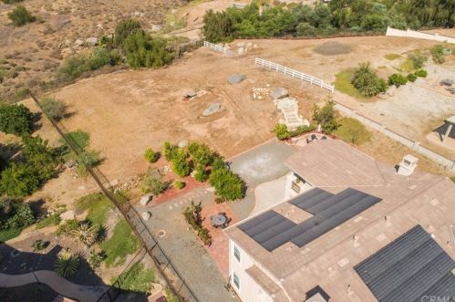 16550 Catalonia Dr, Riverside CA  92504-8701 exterior