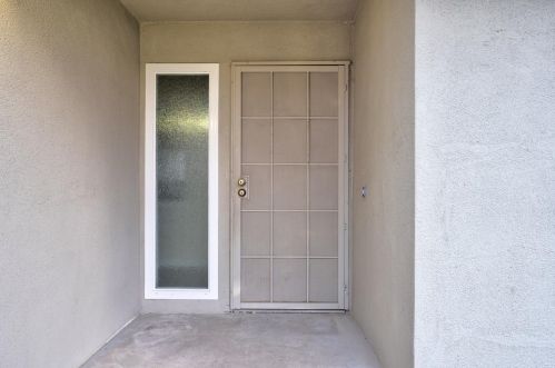 725 Bennington Ave, Turlock CA 95382-0306 exterior