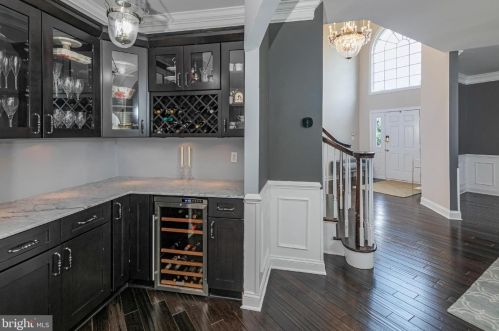 54 Ettl Cir, Princeton NJ  08540-2327 exterior