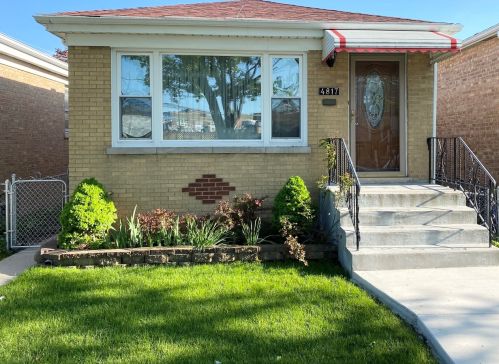 4817 Winnemac Ave, Chicago, IL 60630-2432