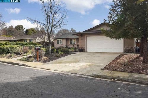 5210 Jomar Dr, Concord CA  94521-2343 exterior