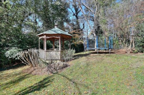 4086 Haverhill Dr, Atlanta GA  30342-3818 exterior