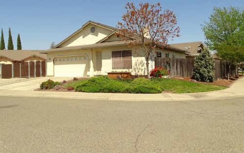 6836 Radalyac Ct, Rio Linda, CA 95673-2453