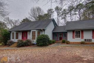 898 Sugar Creek Dr, Conyers, GA 30094-3800