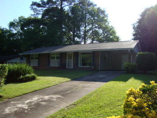 914 Rosewood Dr, Columbus, GA 31907-3956