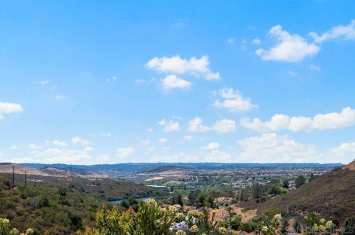 15570 Corte Montanoso, San Diego, CA 92127-5906