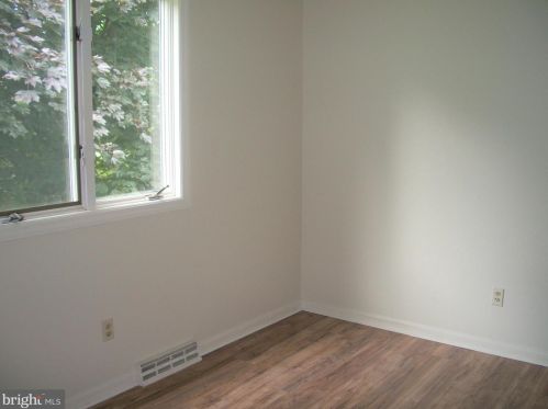 2502 Burgundy Dr, Fallston MD  21047-2112 exterior