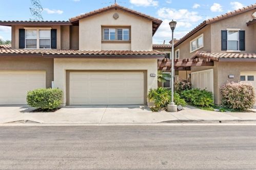 6814 Adolphia Dr, Carlsbad, CA 92011-5007