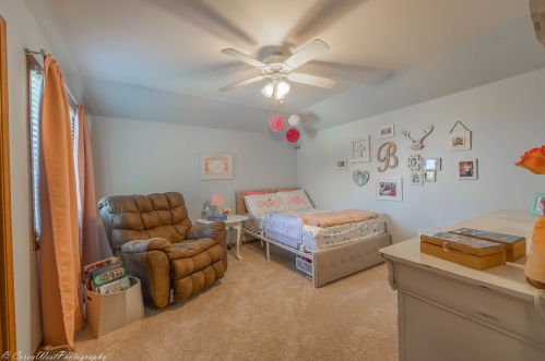 1223 Foxpointe Dr, Sycamore IL  60178-3219 exterior