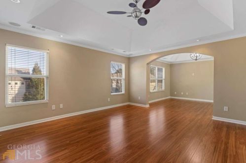 5665 Baffin Rd, Atlanta GA  30349-7051 exterior