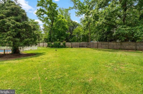 1 Teak Ln, Princeton NJ 08540-4724 exterior