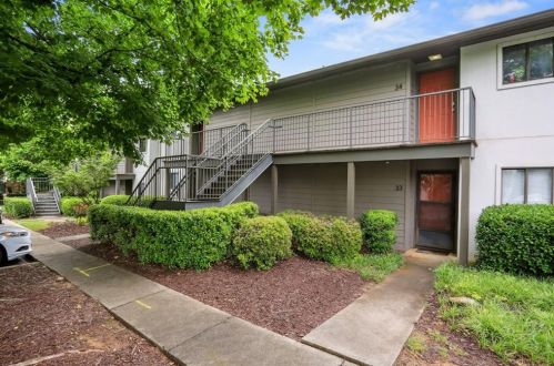 36 Finch Trl, Atlanta GA  30308-2419 exterior