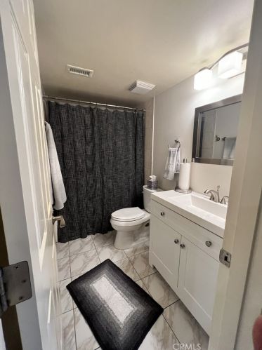 3101 Ruth Elaine Dr, Los Alamitos, CA 90720-2950