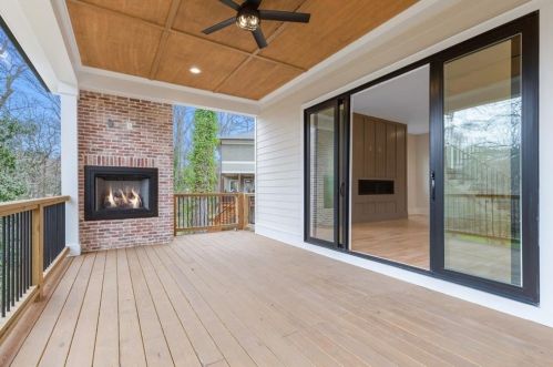 1610 Fearn Cir, Atlanta GA  30319-3512 exterior