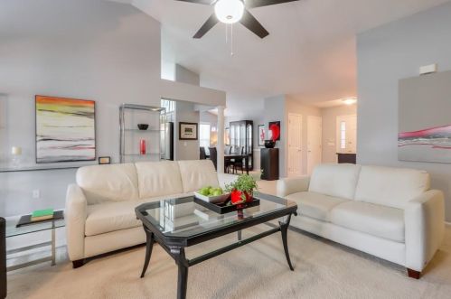 1995 Westover Ln, Kennesaw, GA 30152-4255