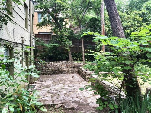 500 33rd St, Austin TX  78705-2321 exterior