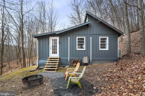 1195 Warden Lake A B Dr, Wardensville WV  26851-8192 exterior