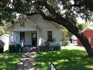 733 Wall St, Morgans Point TX  76513-2643 exterior