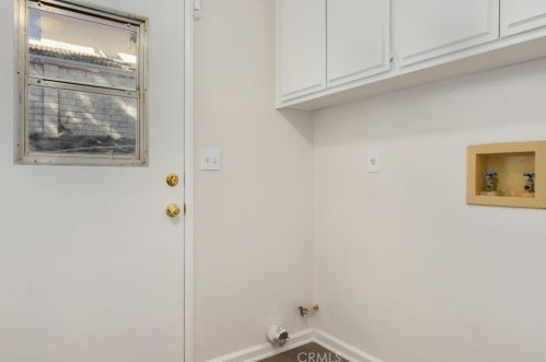 6670 Avenida Michaelinda, Riverside CA  92509-7227 exterior