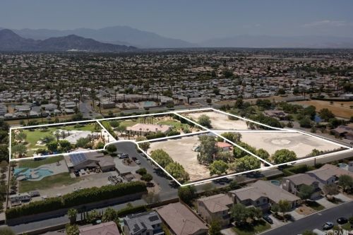81870 Sandy Ct, Indio, CA 92201-6743