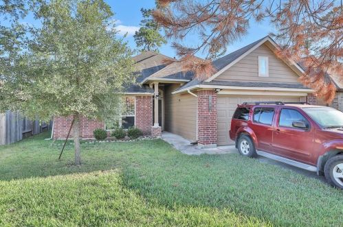 1961 Briar Grove Dr, Conroe TX  77301-2237 exterior