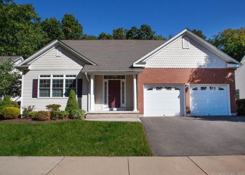 68 Lavender Ln, Wapping, CT 06074-3575