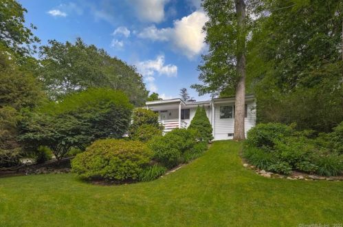 18 Princes Pine Rd, Norwalk, CT 06850-2228