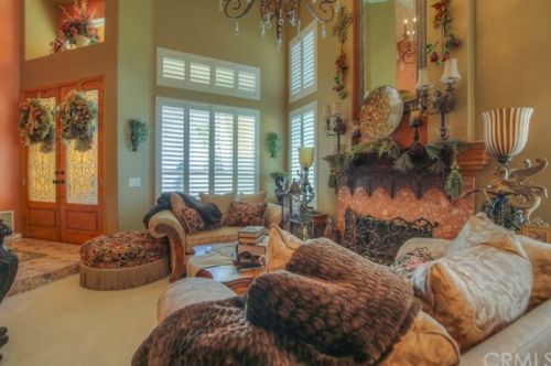 16122 Ponderosa Ln, Riverside CA  92504-6155 exterior