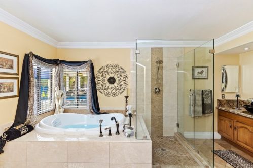 1678 Southport Dr, Riverside CA  92506-5449 exterior