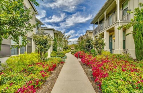 4325 Pacifica Way, Oceanside, CA 92056-5718