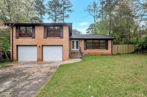 864 Dunleith Ct, Stone Mountain, GA 30083-2300