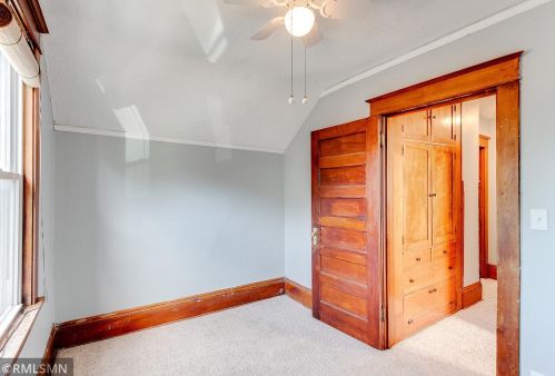 946 Cook Ave, Saint Paul MN  55106-3235 exterior