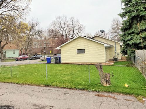 607 Arundel St, Saint Paul MN  55103-1650 exterior