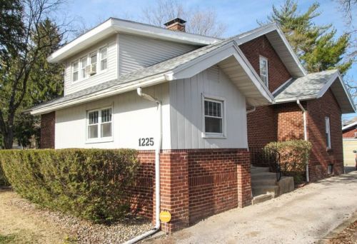 1225 Sherman St, Danville, IL 61832-2930