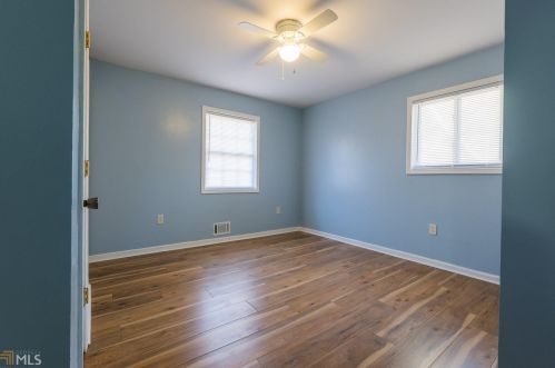 5205 Flemish Ct, Atlanta GA  30349-5210 exterior