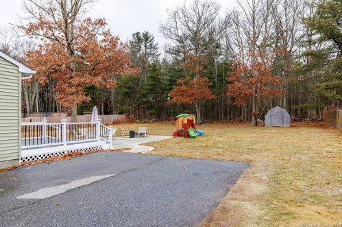 70 Pleasant View Dr, Killingly CT  06241-1213 exterior