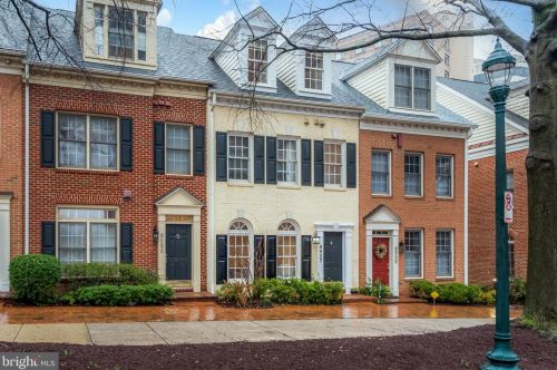 8527 2 Ave, Silver Spring MD 20910-2151 exterior