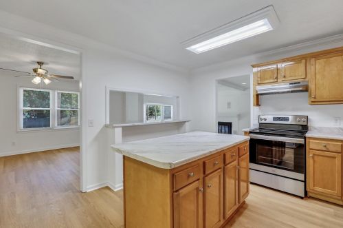 2 Lurue Ln, Statesboro, GA 30458-4542