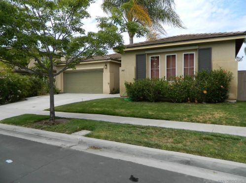 1461 Stanislaus Dr, Chula Vista CA  91913-1479 exterior