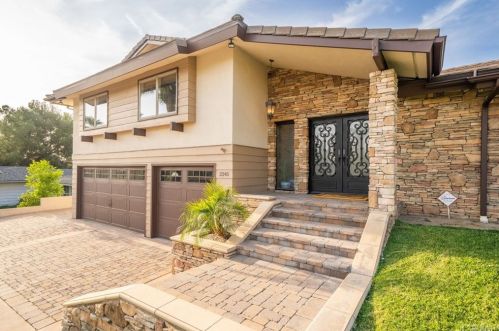 2245 Country Club Dr, Glendora, CA 91741-4681