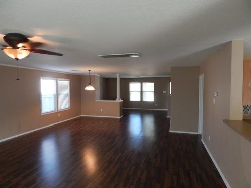 2045 Vanamen Ct, Conroe TX  77304-1613 exterior